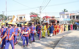 Rực rỡ lễ rước sắc phong ở đình làng cổ Túy Loan 