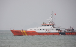 Đưa ngư dân bị nạn trên biển vào bờ