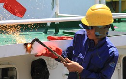Cận cảnh tàu Kiểm ngư Việt Nam bị tàu Trung Quốc đâm gây hư hỏng