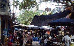 Trẻ mất chỗ chơi, mẹ có nơi đi chợ