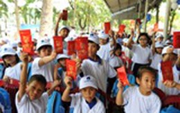 Nhiều chương trình chăm lo tết cho thiếu nhi, HS-SV, hộ nông dân nghèo