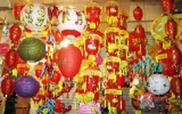 Buộc tháo dỡ các loại đèn lồng… lạ