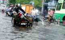 Thu phí phòng chống lụt bão tại 19 quận nội thành