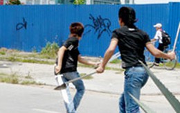 Một thanh niên bị chém đứt lìa cánh tay