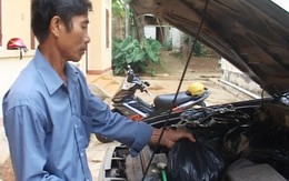 Giấu 152kg thuốc bom dưới nắp capo xe ôtô