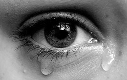 Tại sao phụ nữ lại khóc?