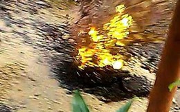 Vụ “mặt đường bốc lửa” ở TPHCM: Nhiều ngôi mộ ở gần cũng bốc khói