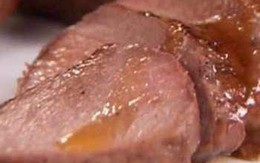 Làm gì khi ăn phải thịt siêu nạc có độc chất?