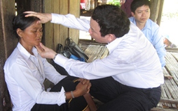 Mời chuyên gia quốc tế tìm nguyên nhân 'bệnh lạ'