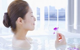 Bắt bệnh phụ khoa qua khí hư