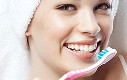 Những thói quen gây hại cho răng
