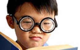 Trẻ có nên mổ mắt khi bị cận thị?