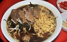 Trung Quốc gạch tên món "Gà chưa quan hệ tình dục"
