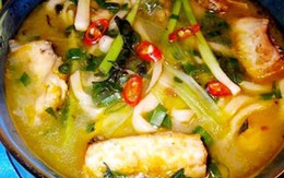 Cơm tối với canh cá nấu giấm mẻ