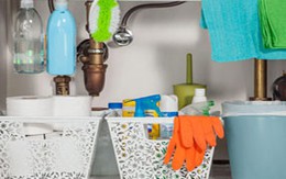 Sắp xếp hợp lý không gian dưới bồn rửa