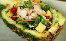 Mát lành Salad tôm dứa 