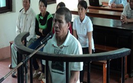 Căm phẫn người cha giở trò thú tính với con ruột