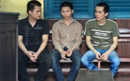 1 người chết, 3 người vào tù vì... chỗ để mũ bảo hiểm