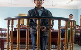 Ám ảnh phim sex, học sinh lớp 8 hiếp dâm bé 5 tuổi