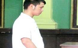 Bỏ thuốc kích dục vào túi sữa của bạn gái "nhí"