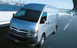 Toyota Hiace mới giá từ 1,066 tỷ đồng