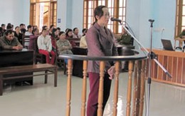 Người đàn bà lăng loàn lấy mạng chồng bằng 3 nhát cuốc