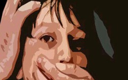Mẹ mê muội, để chồng hờ làm nhục con đẻ