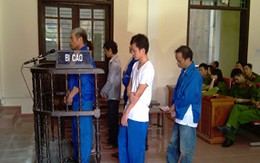 Tạm dừng phiên toà vì thư ký ốm đột xuất