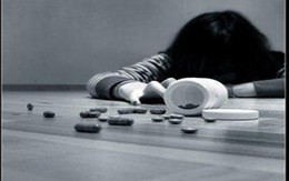 Tự tử vì bị cấm yêu “phi công trẻ”