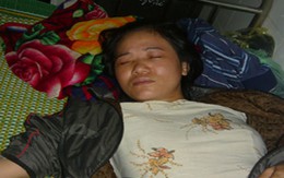 Thai phụ mất con vì bị đánh ghen giữa chợ