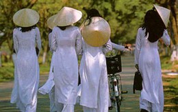 Truy tìm hung thủ đâm mông nữ sinh