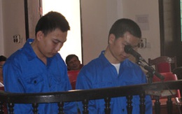 Lĩnh án tù vì tiêu thụ tiền giả