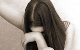 Đưa bé 13 tuổi vào nhà nghỉ giao cấu