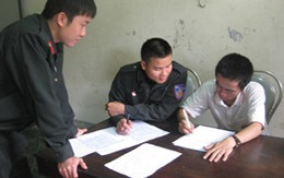 Truy đuổi tên cướp mang lựu đạn