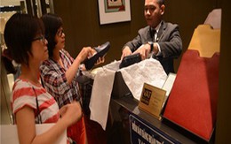Khó lấy hóa đơn khi mua hàng hiệu