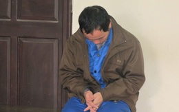 Vợ vắng nhà, hãm hiếp con hàng xóm chưa đầy 4 tuổi