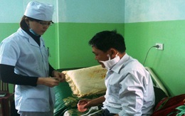 Trưởng công an xã bị chém tại nhà riêng