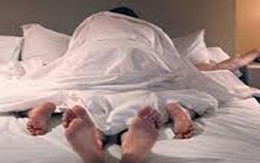 Bắt tại trận 2 đôi nam nữ đang mua dâm tại khách sạn Kim Cương