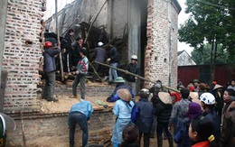 Sập mái nhà thờ khiến 2 người chết