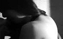 Bị bắt sau cú điện thoại khi đang hiếp dâm