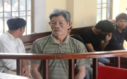 Hai cụ ông trở thành "yêu râu xanh" khi tuổi đã xế chiều