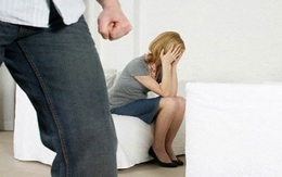 Muốn ly hôn nên nhờ bạn… hiếp dâm vợ