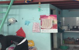Nữ sinh đẻ rớt... bóp mũi con trong nhà vệ sinh