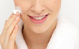 Bôi tinh trùng lên mặt vì tưởng nhầm là…kem dưỡng da