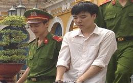 Đau lòng đi khám bệnh bé gái 3 tuổi bị hiếp dâm