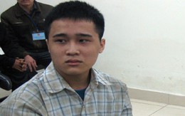 Mẹ đau đớn quỳ mọp xuống xin tha thứ cho đứa con tội lỗi