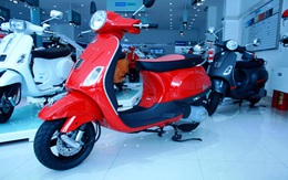Vespa "mini" mới toanh tuyệt đẹp bất ngờ lên kệ