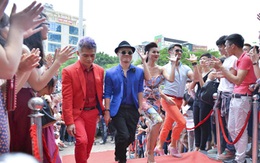 Đỗ Mạnh Cường nổi bần bật khi diện quần váy casting ở Hà Nội