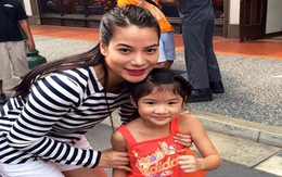 Trương Ngọc Ánh hạnh phúc cùng con gái Bảo Tiên ở Singapore