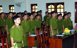 Buộc 8 "con nghiện" rời khỏi ngành công an 